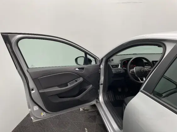 RENAULT CLIO V - voiture d'occasion - Photo 17