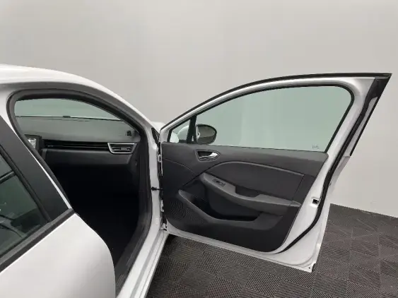 RENAULT CLIO V - voiture d'occasion - Photo 19