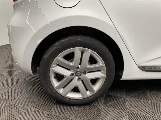 RENAULT CLIO V - voiture d'occasion - Photo 23