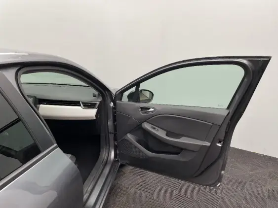 RENAULT CLIO V - voiture d'occasion - Photo 19