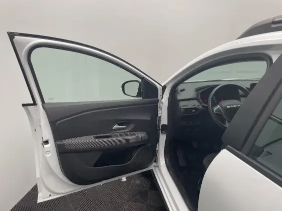 DACIA SANDERO III - voiture d'occasion - Photo 18