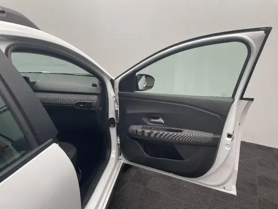 DACIA SANDERO III - voiture d'occasion - Photo 19