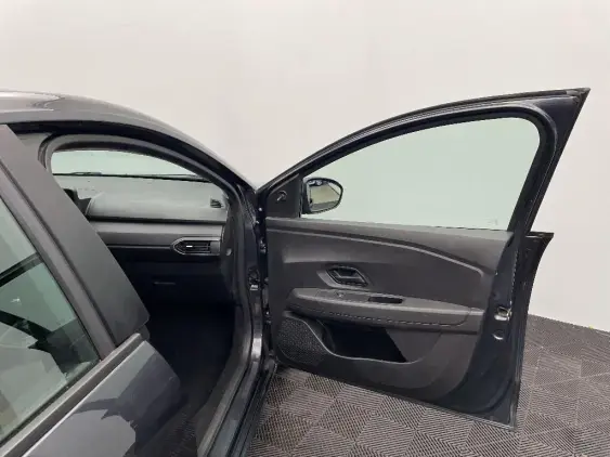 DACIA SANDERO III - voiture d'occasion - Photo 19