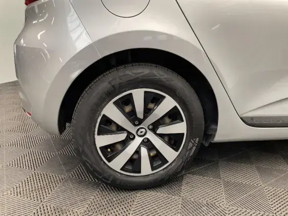 RENAULT CLIO V - voiture d'occasion - Photo 22