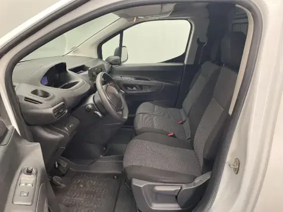 PEUGEOT PARTNER III - voiture d'occasion - Photo 16