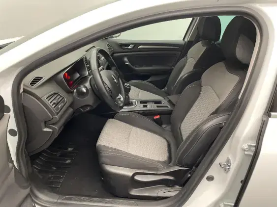 RENAULT MEGANE IV - voiture d'occasion - Photo 17