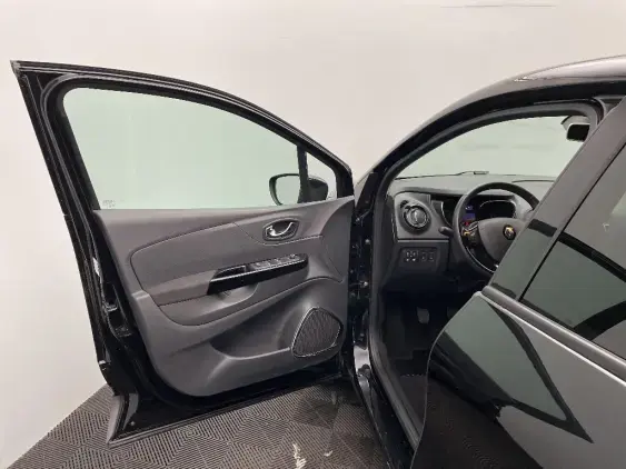 RENAULT CAPTUR - voiture d'occasion - Photo 18