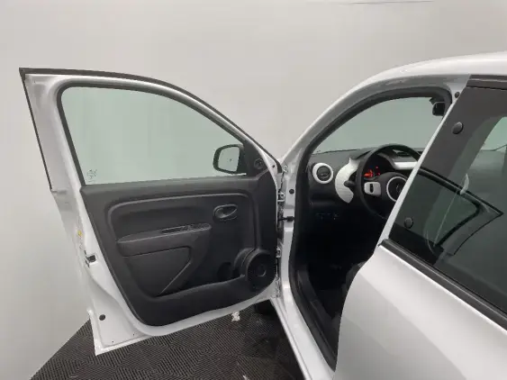 RENAULT TWINGO III - voiture d'occasion - Photo 17