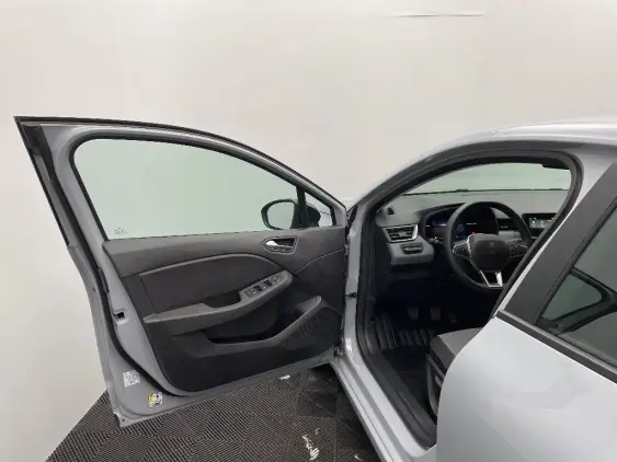 RENAULT CLIO V - voiture d'occasion - Photo 18