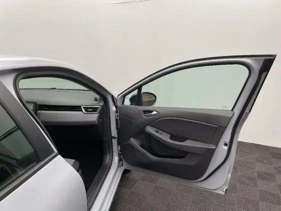 RENAULT CLIO V - voiture d'occasion - Photo 19