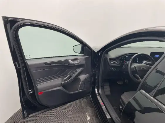 FORD FOCUS IV - voiture d'occasion - Photo 18