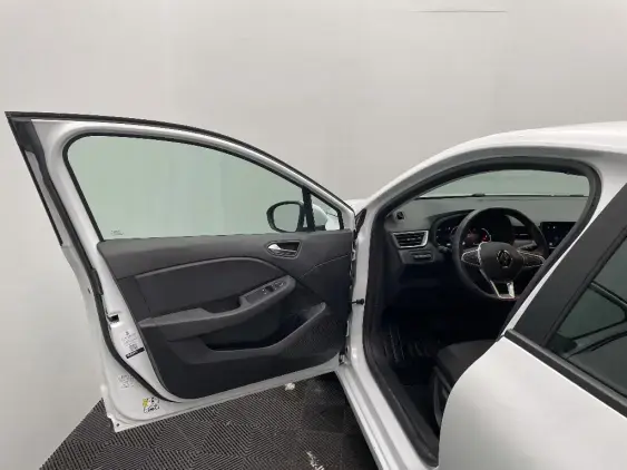 RENAULT CLIO V - voiture d'occasion - Photo 18