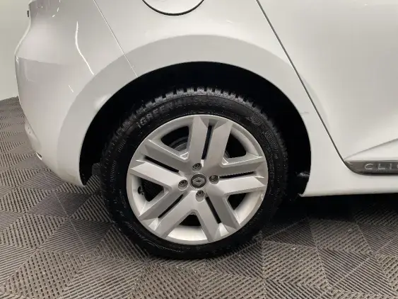 RENAULT CLIO V - voiture d'occasion - Photo 23