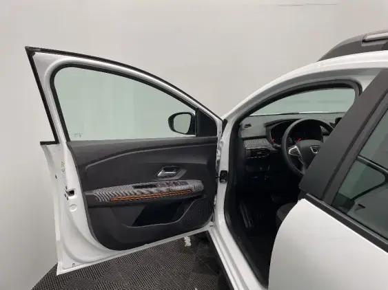 DACIA SANDERO III - voiture d'occasion - Photo 18