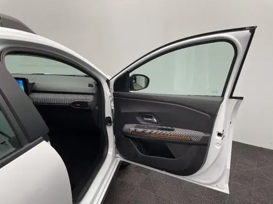 DACIA SANDERO III - voiture d'occasion - Photo 19