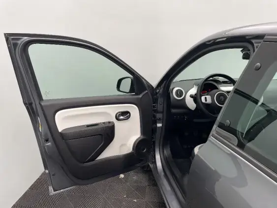 RENAULT TWINGO III - voiture d'occasion - Photo 19