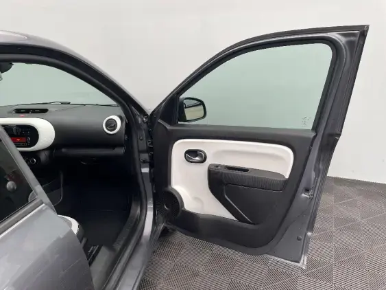 RENAULT TWINGO III - voiture d'occasion - Photo 20