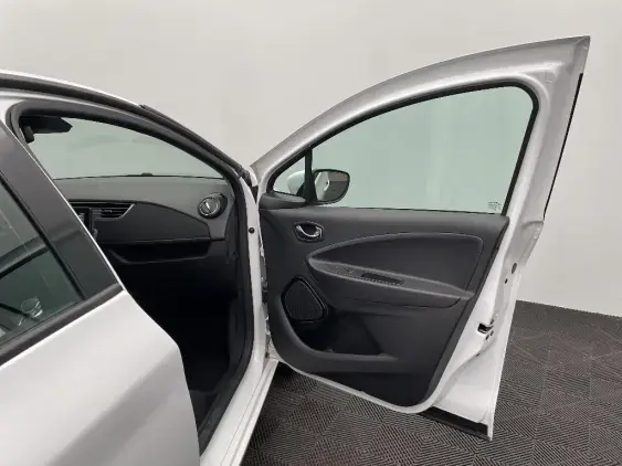 RENAULT ZOE - voiture d'occasion - Photo 19