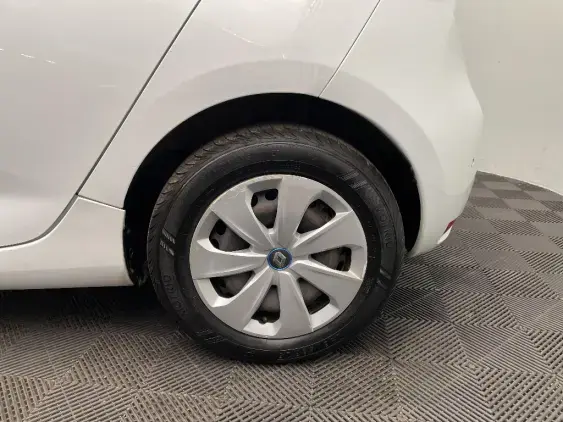 RENAULT ZOE - voiture d'occasion - Photo 22