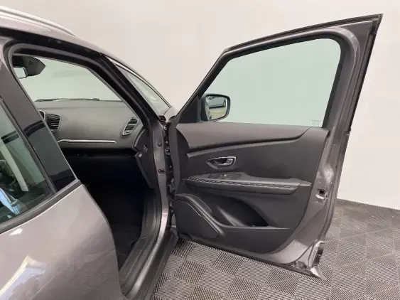 RENAULT GRAND SCENIC IV - voiture d'occasion - Photo 19