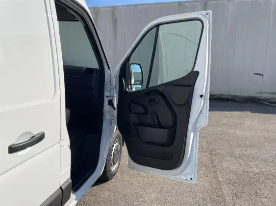 RENAULT MASTER III - voiture d'occasion - Photo 18