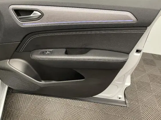 RENAULT ARKANA - voiture d'occasion - Photo 19