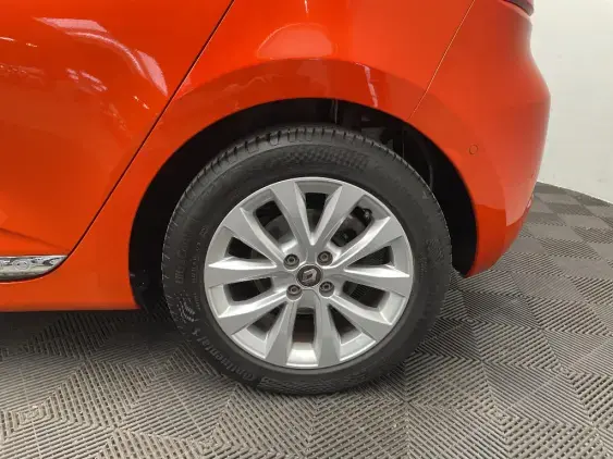 RENAULT CLIO V - voiture d'occasion - Photo 22