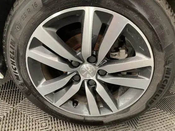 PEUGEOT 308 II - voiture d'occasion - Photo 24