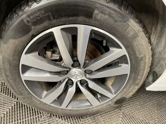 PEUGEOT 308 II - voiture d'occasion - Photo 25