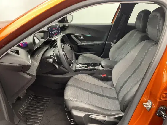 PEUGEOT 2008 II - voiture d'occasion - Photo 17