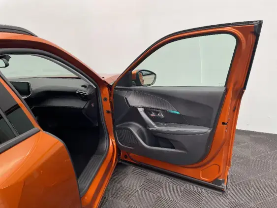 PEUGEOT 2008 II - voiture d'occasion - Photo 19