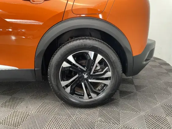 PEUGEOT 2008 II - voiture d'occasion - Photo 22