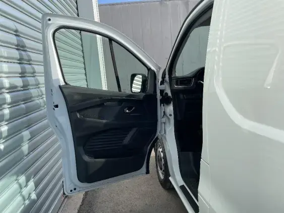 RENAULT TRAFIC FG III - voiture d'occasion - Photo 16