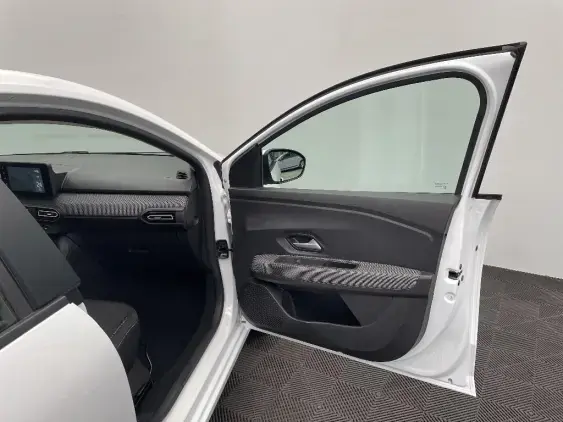 DACIA SANDERO III - voiture d'occasion - Photo 20