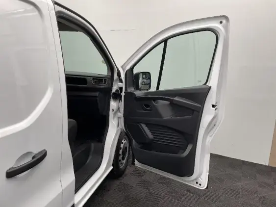 RENAULT TRAFIC FG III - voiture d'occasion - Photo 16