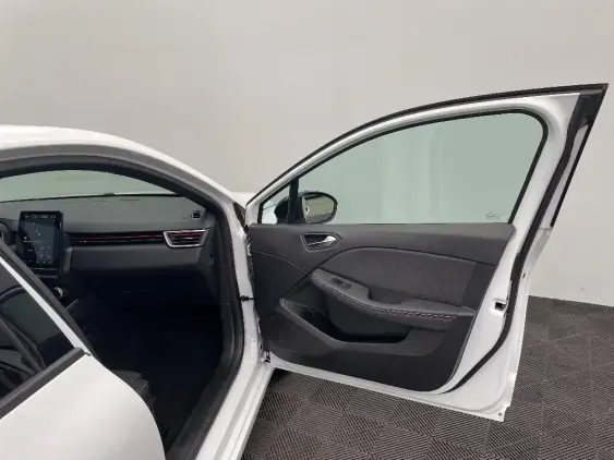 RENAULT CLIO V - voiture d'occasion - Photo 19