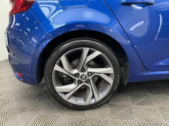 RENAULT MEGANE IV - voiture d'occasion - Photo 23