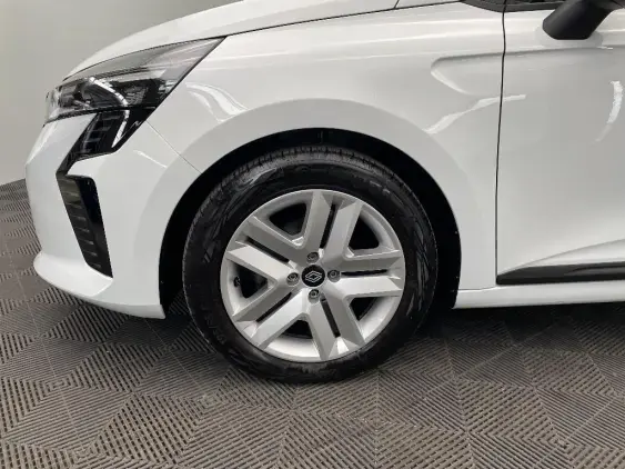 RENAULT CLIO V - voiture d'occasion - Photo 22