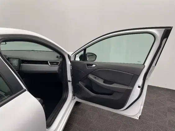 RENAULT CLIO V - voiture d'occasion - Photo 20