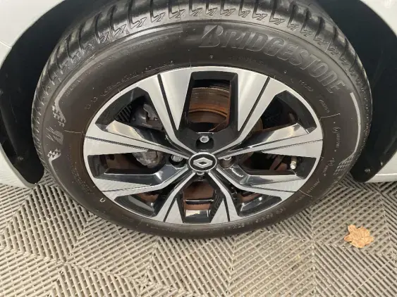 RENAULT CLIO V - voiture d'occasion - Photo 22