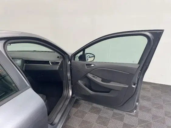 RENAULT CLIO V - voiture d'occasion - Photo 19