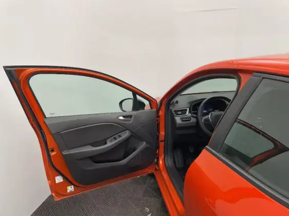RENAULT CLIO V - voiture d'occasion - Photo 19