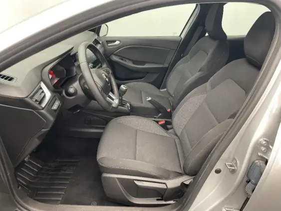 RENAULT CLIO V - voiture d'occasion - Photo 17