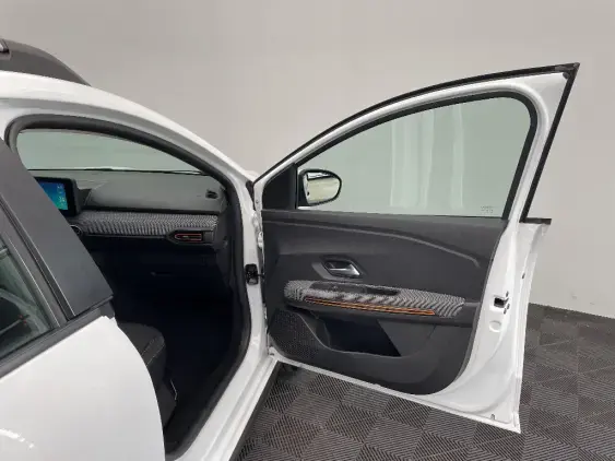 DACIA SANDERO III - voiture d'occasion - Photo 20