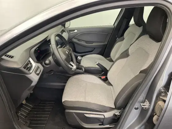 RENAULT CLIO V - voiture d'occasion - Photo 18