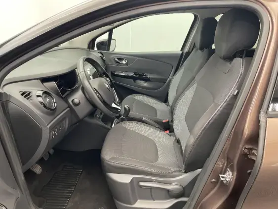 RENAULT CAPTUR - voiture d'occasion - Photo 18