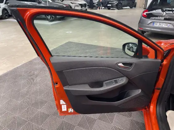 RENAULT CLIO V - voiture d'occasion - Photo 19
