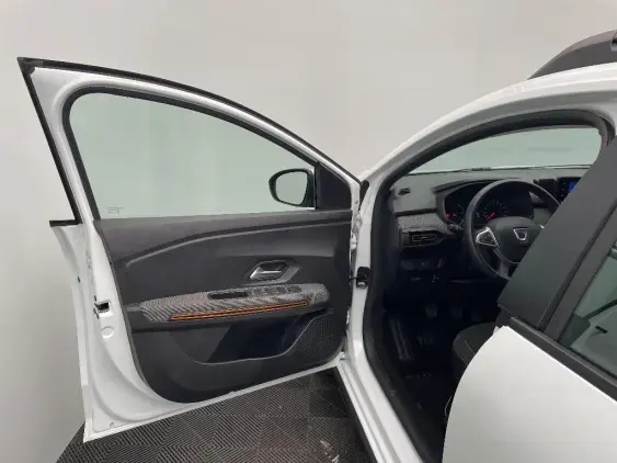 DACIA SANDERO III - voiture d'occasion - Photo 19