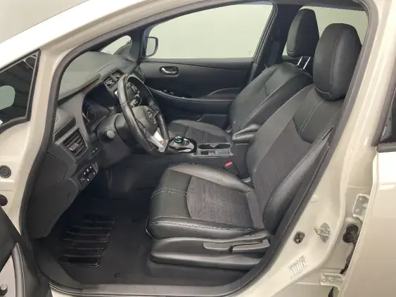 NISSAN LEAF II - voiture d'occasion - Photo 18