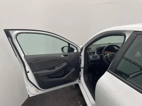 RENAULT CLIO V - voiture d'occasion - Photo 19